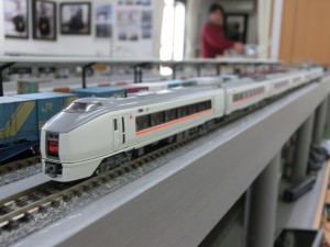 会員が加工して作った「スワローあかぎ」号です